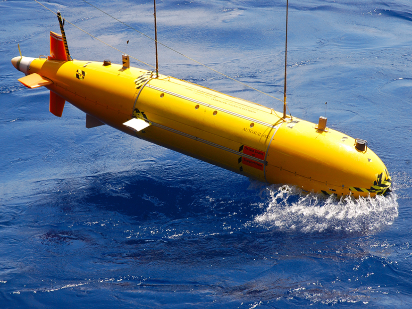 [COM] Autonomous Underwater Vehicle