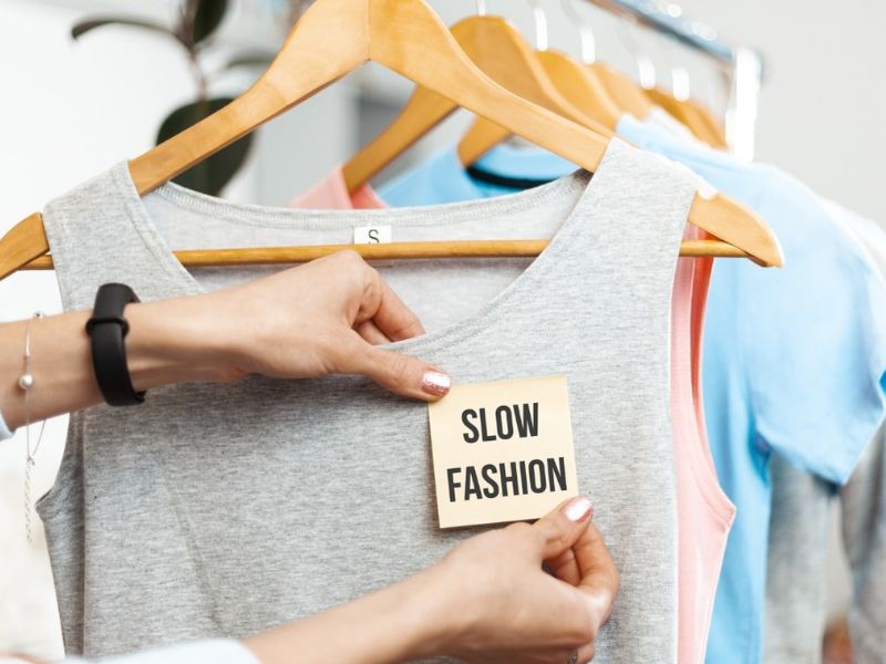 [COM] Presentation on 'Slow' Fashion