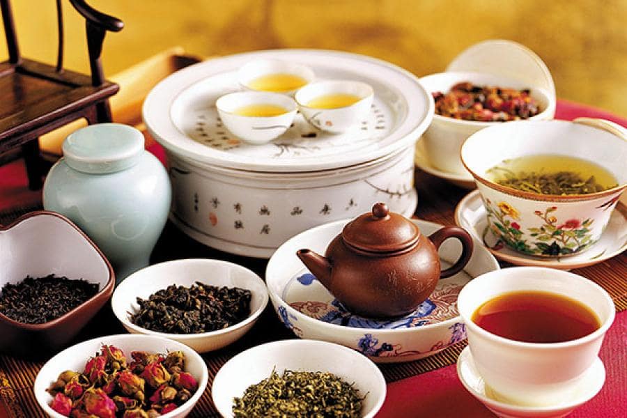 [COM] A Brief History of Tea