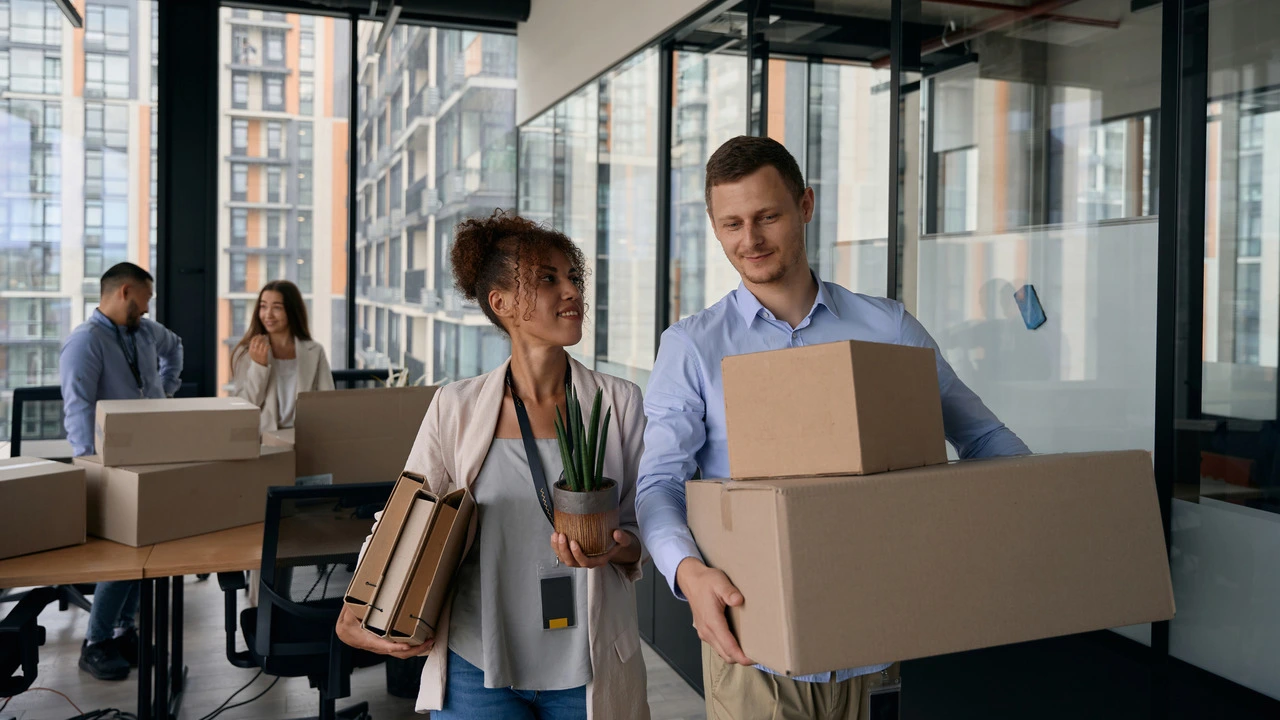 [COM] MOVING OFFICE